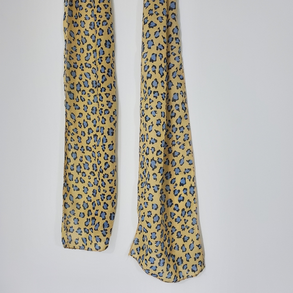 Multicolored Scarf - Picture 7 of 9